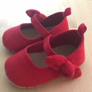 Red crib shoes NWOT